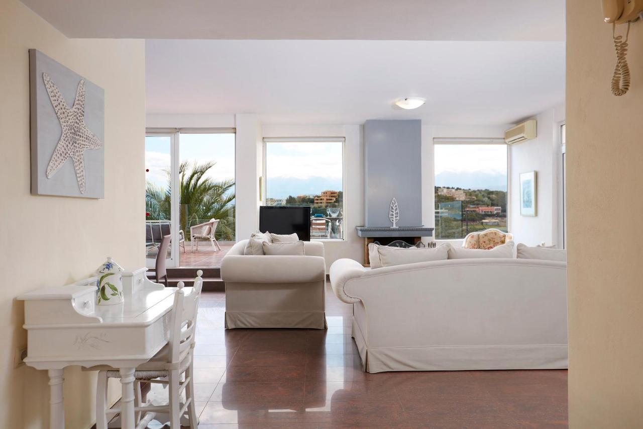 Seafront Villa Longobardi Chania  Exterior photo